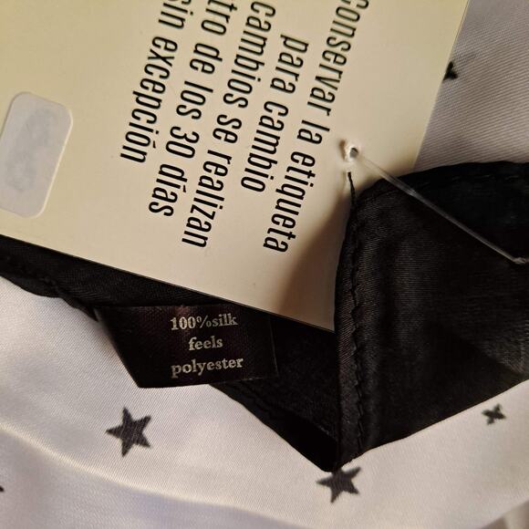 NWT Black & White Star Print Solid Border 100% Silk Square Scarf - Size 27"X27" - Picture 10 of 11